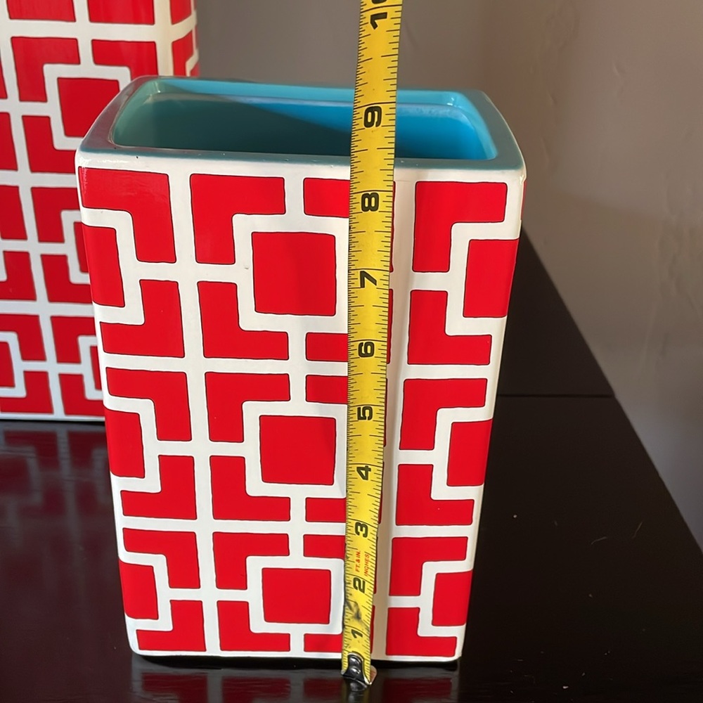 Decorative Contemporary Design Containers - Picture 2 of 7